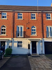 Professional Room to Rent Stafford