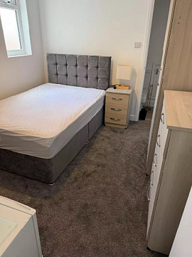 Room to rent in Corporation Street Stafford
