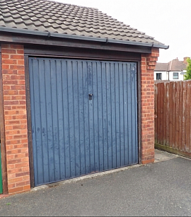Garage in Stafford to Rent